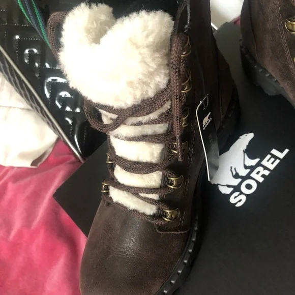 Sorel Lennox Lace Cozy Blackened Brown waterproof suede boots - Picture 7 of 14